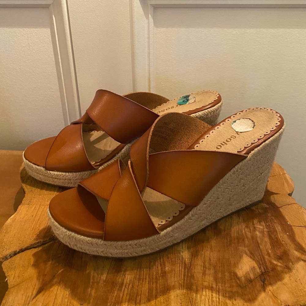 Tan Wedges, size 8, used but very good condition